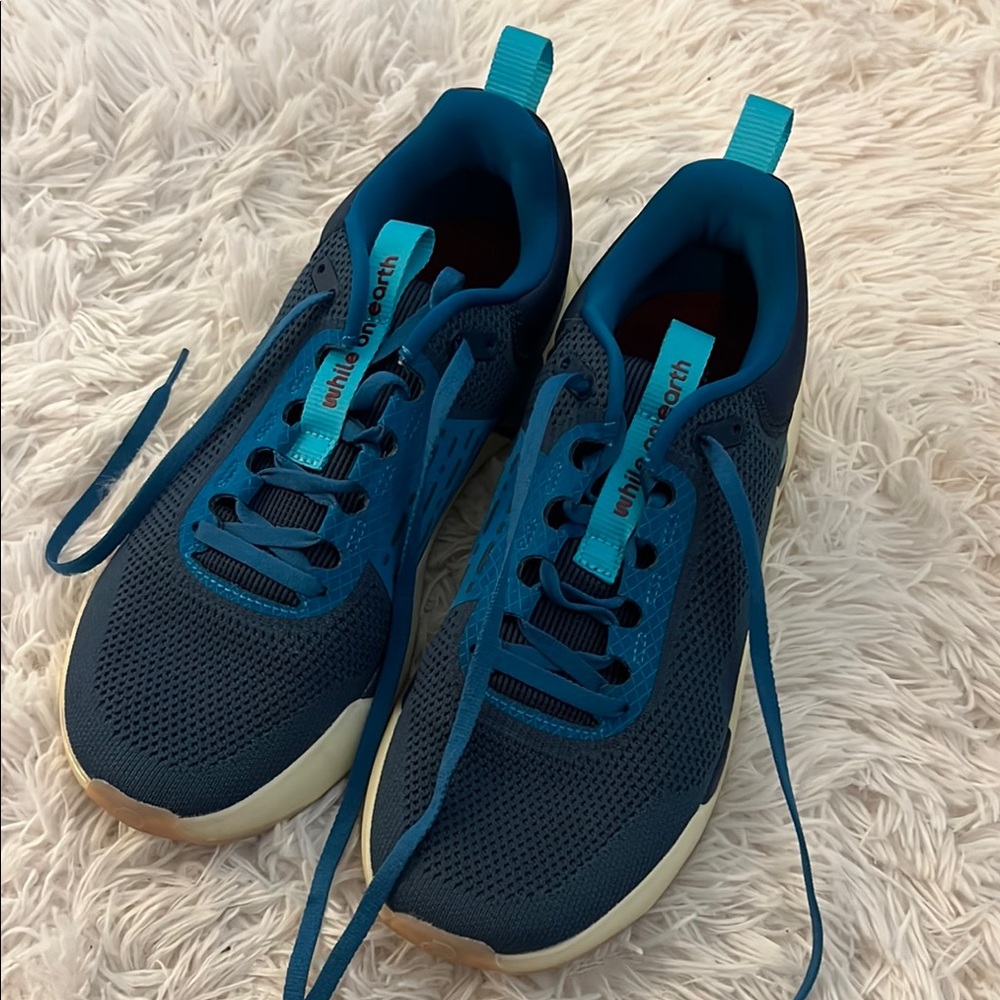 While on earth CrossFit shoes